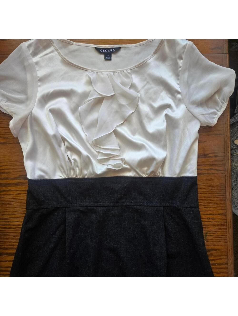 George Women's Two-Tone Ruffle Dress - Picture 6 of 7